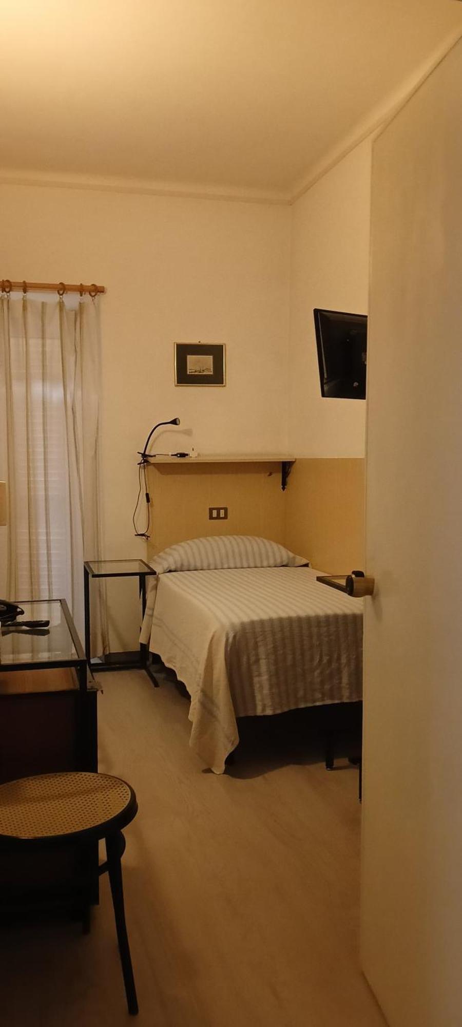 פינאלה ליגורה Piccolo Hotel Holiday Center מראה חיצוני תמונה
