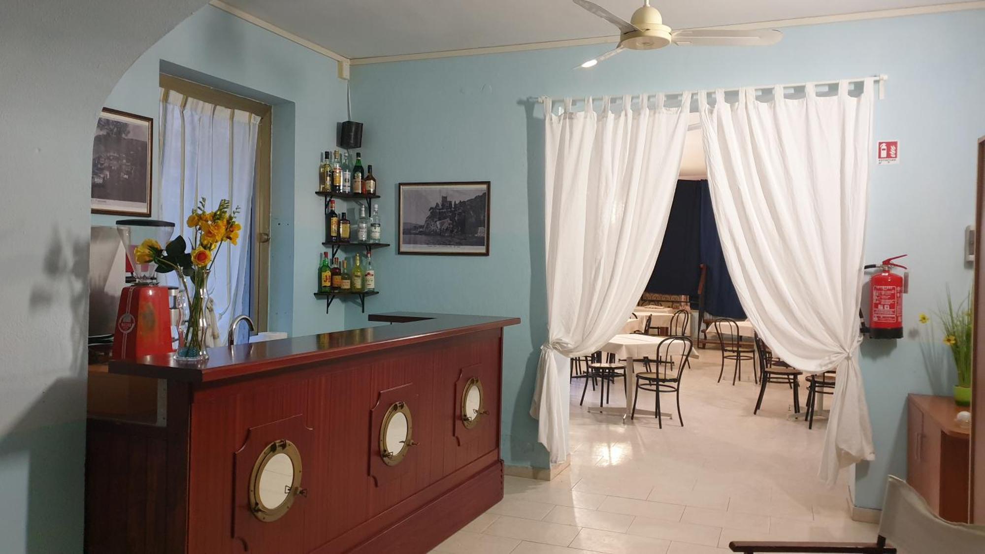 פינאלה ליגורה Piccolo Hotel Holiday Center מראה חיצוני תמונה